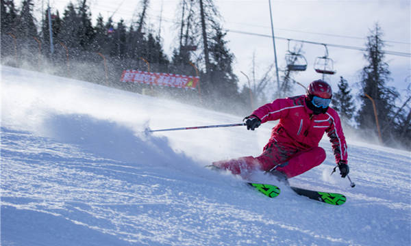 青少年成春節假期冰雪運動消費主力 3