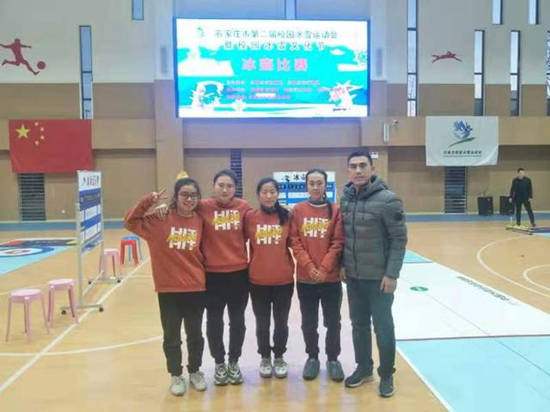 石家莊市特教學校學生在比賽後合影