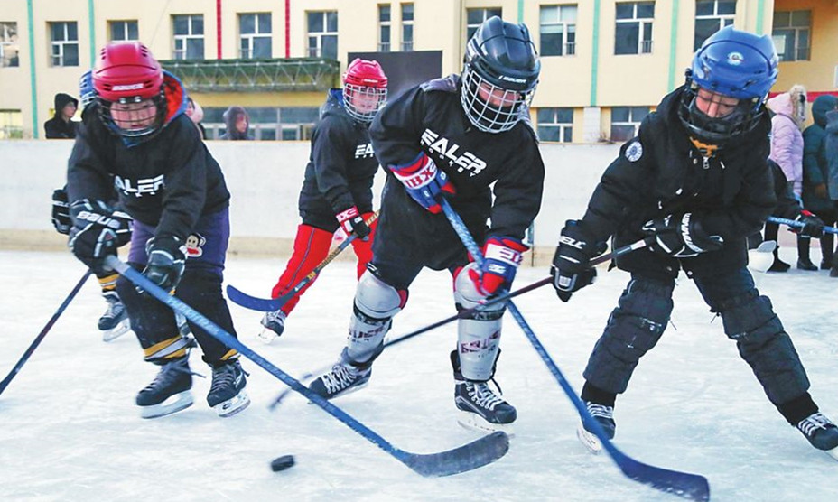 “百萬青少年上冰雪”活動(dòng)火熱開展 激發全民參(cān)與冰雪運動(dòng)熱情