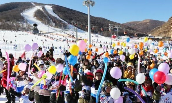 張家口借力冬奧(ào)推動(dòng)冰雪經濟“熱起來”