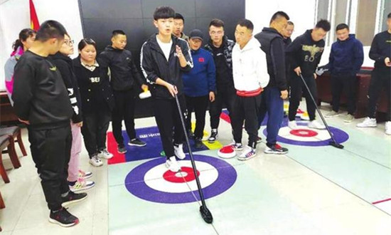 甘肅省大衆冰雪教練(liàn)員普及培訓圓滿(mǎn)收官