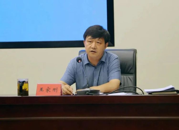 河北省體育局青少處(chù)處(chù)長(zhǎng)王家剛