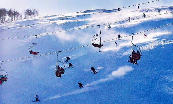 遼甯推動冰雪運動發展打造經濟新增長點