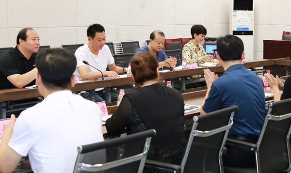 三河市召開推進冰雪運動(dòng)工作座談會(huì)3