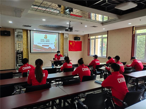 單闆滑雪平行大回轉國家集訓隊