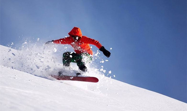 投身冰雪強國(guó)建設 譜寫無悔青春樂(lè)章