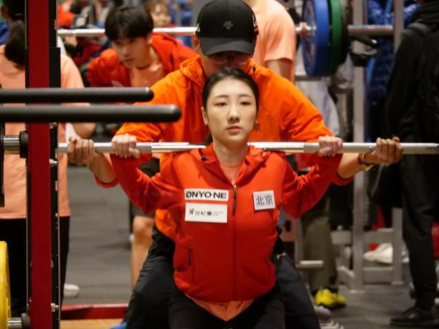 雙人滑名将王雪涵