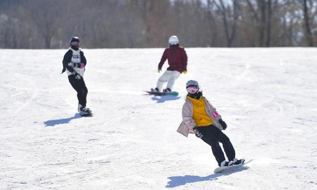 北方地區滑雪場有序恢複營業 理思路重啓勁頭更足
