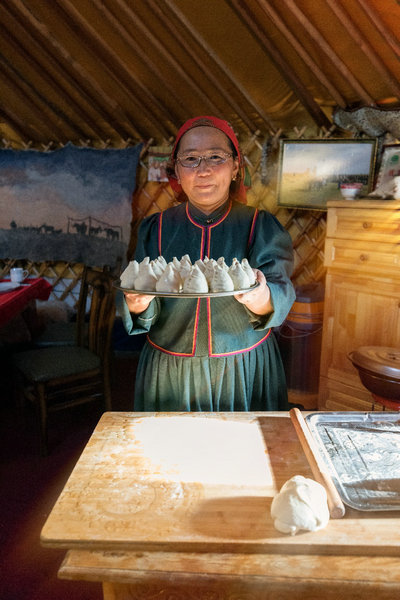 制作内蒙古特色美食——布裏亞特包子