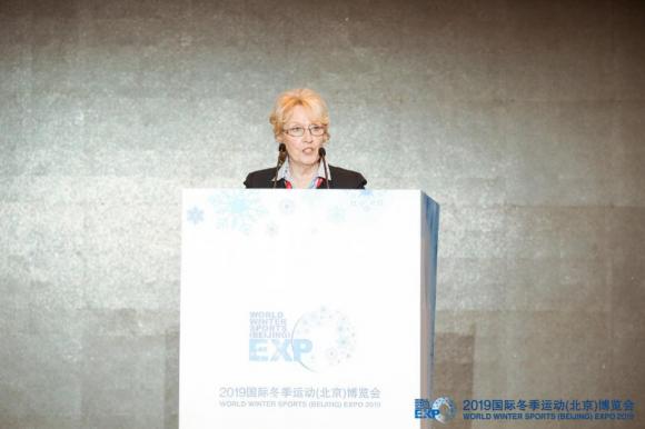 世界冰壺聯合會主席凱特·凱斯尼斯