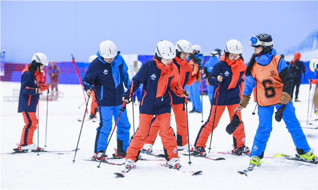 北冰南展廣東(dōng)冰雪構(gòu)建新格局展現新時代