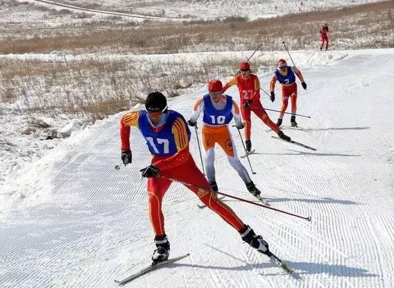 牙克石市冰雪運動(dòng)由“一季火”走向“四季熱(rè)”4