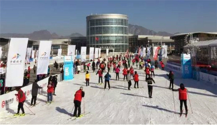 群衆冰雪運動再掀新熱潮9