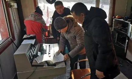 黑龍江省黑河市市場(chǎng)監(jiān)管局開展滑雪場(chǎng)客運索道專項檢查