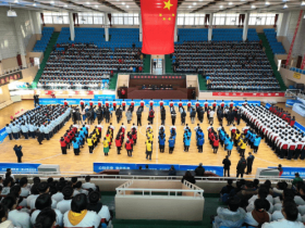 豐(fēng)南區第一屆冰雪運動(dòng)會隆重舉行