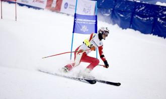 熱雪奇迹全國(guó)滑雪賽事成都站率先鳴(míng)槍