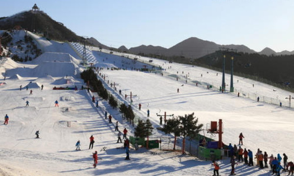 小型室内滑雪場投資