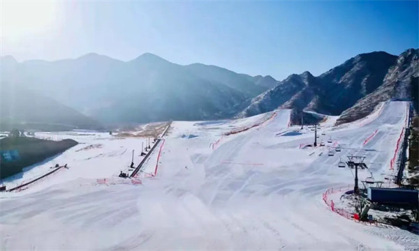 軍都山滑雪場