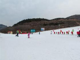 “滑雪天堂”金象山滑雪場(chǎng)都有哪些好玩的項(xiàng)目？
