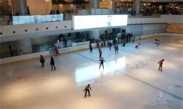 室内滑冰場設計