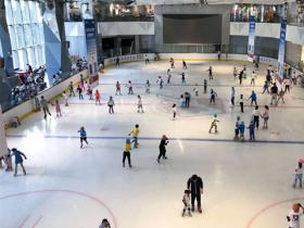 萬象城滑冰場(chǎng)地址在哪裏(lǐ)？人多嗎？
