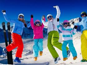 如何清洗滑雪服 滑雪衣服磨損怎麽(me)處(chù)理