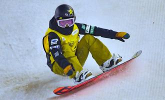 單(dān)闆滑雪需要哪些裝備(bèi) 初學者單(dān)闆滑雪注意事項