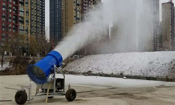 造雪機