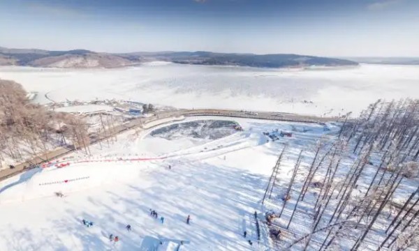 長春淨月潭滑雪場